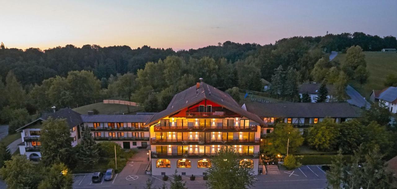 Wellnesshotel Zum Koch Ortenburg Экстерьер фото